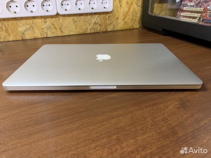Apple MacBook Pro A1398