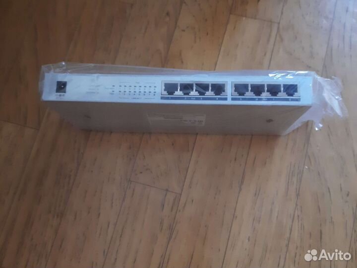 Свитч с PoE Zyxel GS1008HP-8PoE; ajax ReX