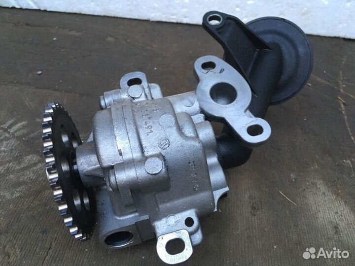 Насос масляный