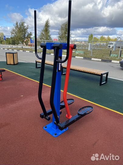 Уличный тренажер лыжный ход AVU037