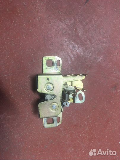 Замок багажника Форд Мондео 1