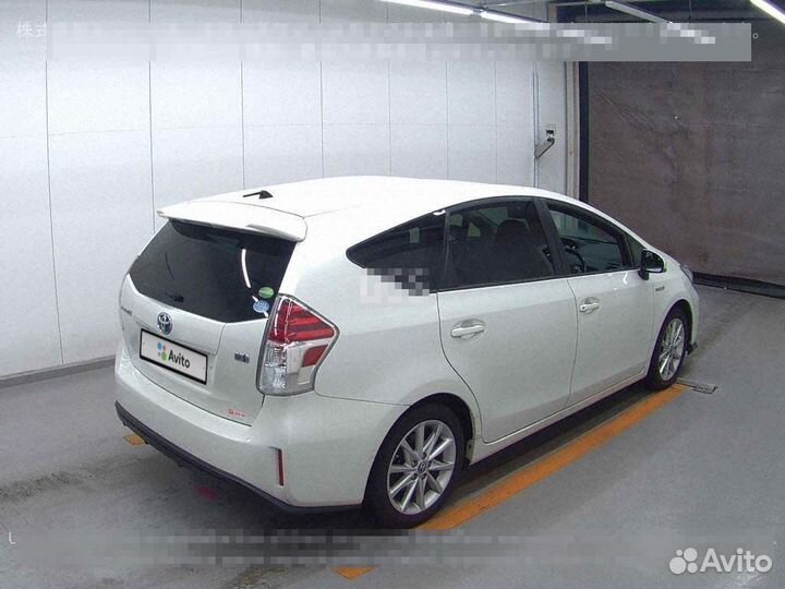 Toyota Prius Alpha 1.8 AT, 2018, 150 000 км