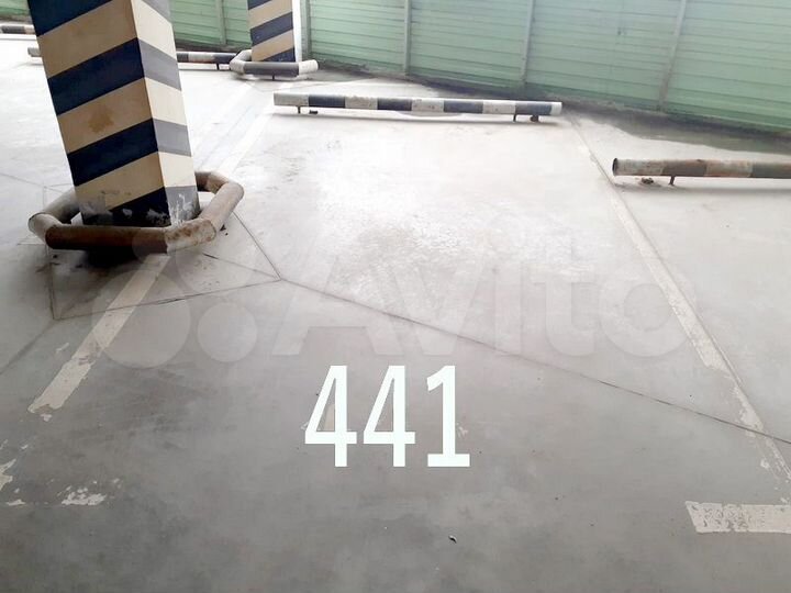 Машиноместо, 12 м²