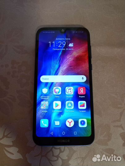 Телефон honor 8s