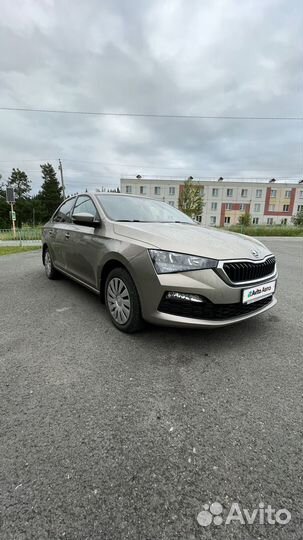 Skoda Rapid 1.6 AT, 2021, 41 000 км