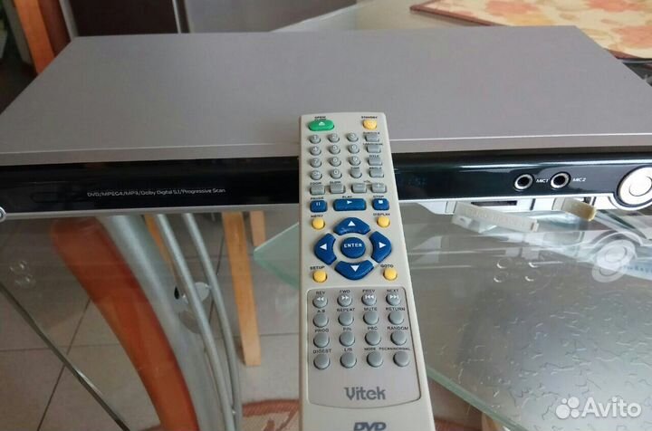 DVD плеер vitek VT-4076SR
