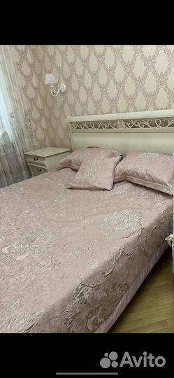 Продается покрывало + 3 наволочки