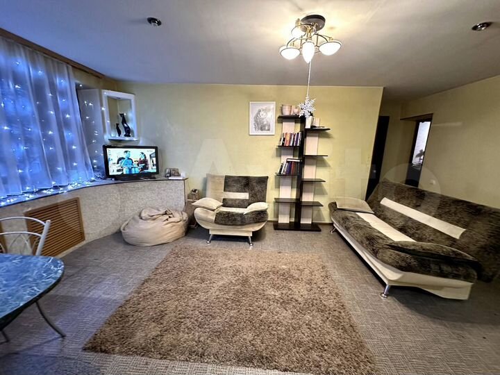 3-к. квартира, 57,3 м², 2/5 эт.