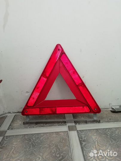 Знак аварийной остановки