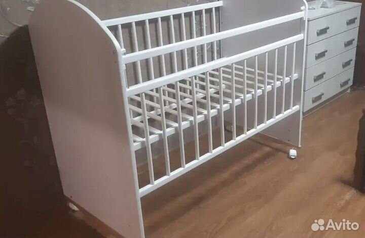 Детская кровать с матрасом