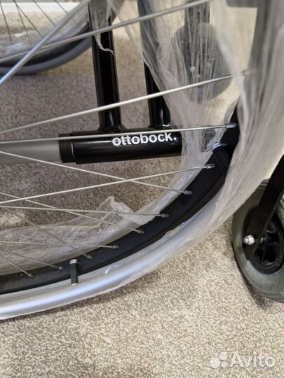 Инвалидная коляска новая для улицы