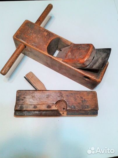 Старинный столярный инструмент