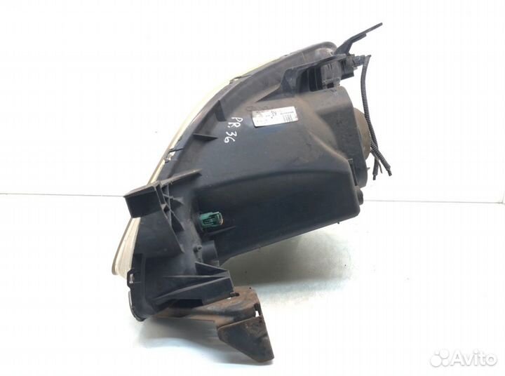 Фара правая Honda Cr-V 2.0 I 2002