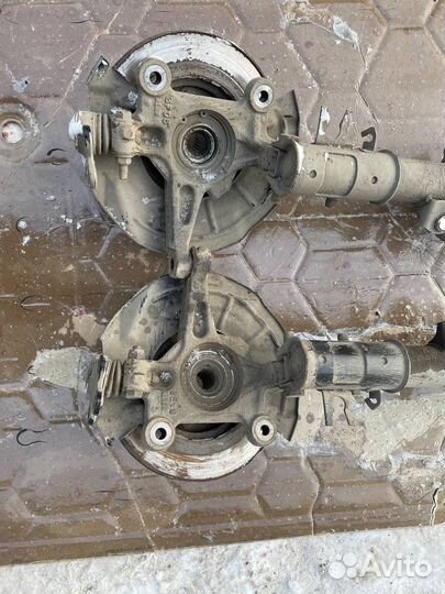 Поворотный кулак Левый Chevrolet Cobalt 2,Aveo