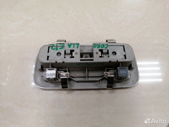 Плафон подсветки салона Toyota Corolla E12 3ZZ