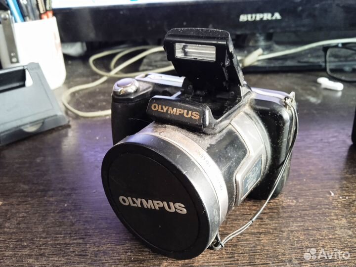 Цифровой фотоаппарат olympus и Nikon