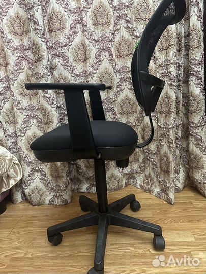 Компьютерное кресло