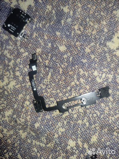 Запчасти на iPhone XR (оригинал)