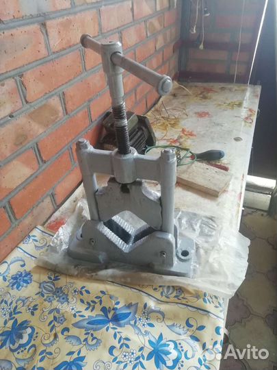 Тиски трубные СССР
