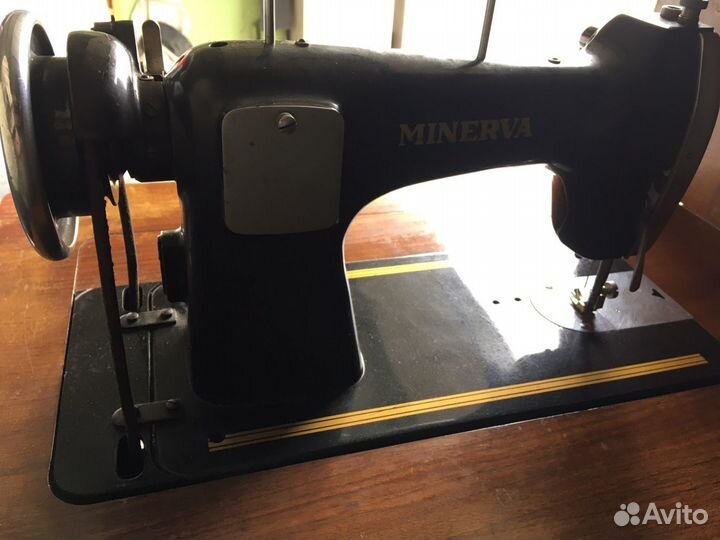 Швейная машина Minerva 122