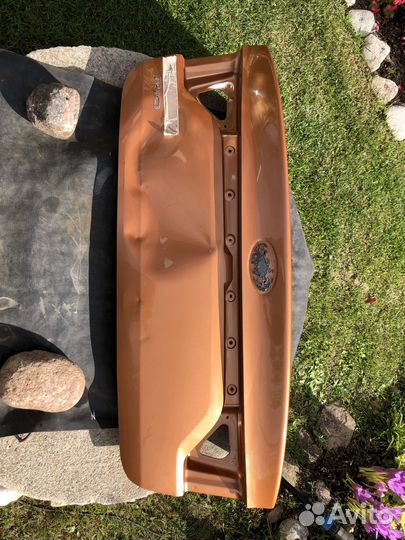 Крышка багажника оригинал KIA RIO 4 бу 69200h0000