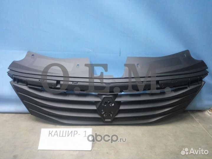 Решетка радиатора Рено Логан