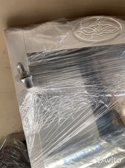 Зеркало беж 75*100 с полкой и фонариками