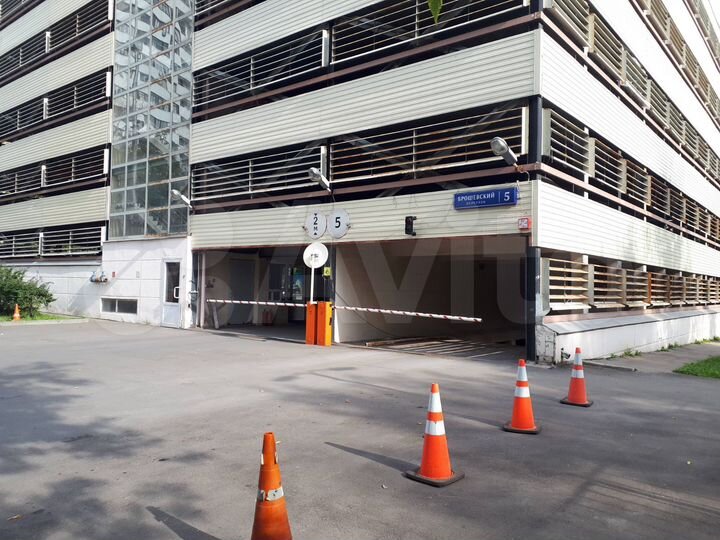 Машиноместо, 12 м²