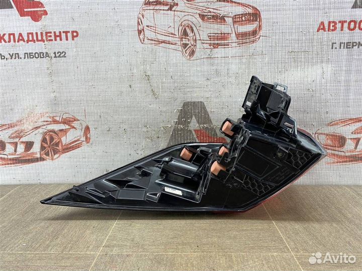 Фонарь правый Toyota Rav-4 (Xa50) 2018-Н.в