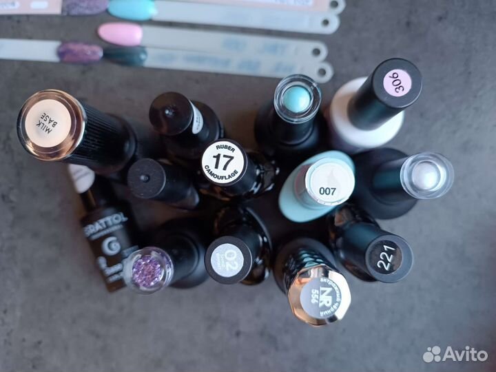 Набор для маникюра, гель-лаки пакетом