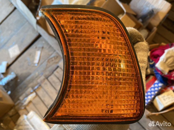 Указатель поворота BMW E34