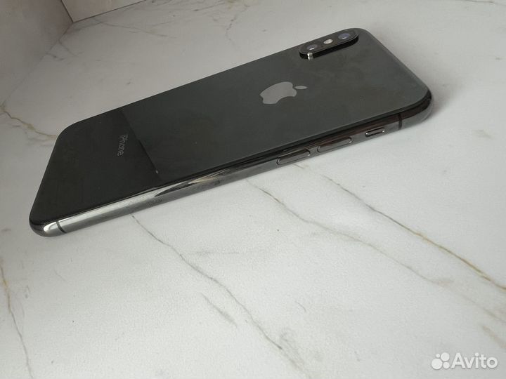 iPhone X, 256 ГБ