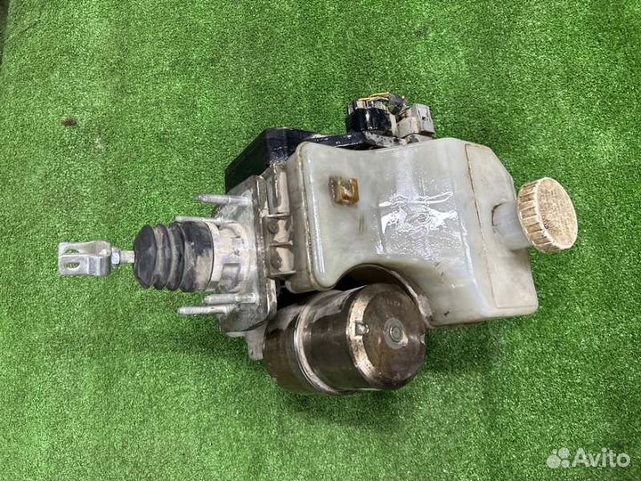 Блок ABS Mitsubishi Pajero 4 V 2002-2015