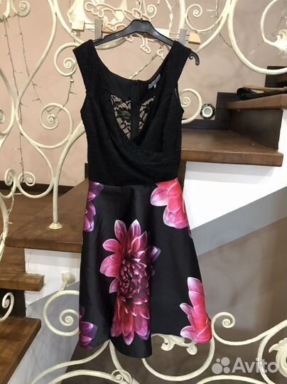 Нарядное платье для девочки