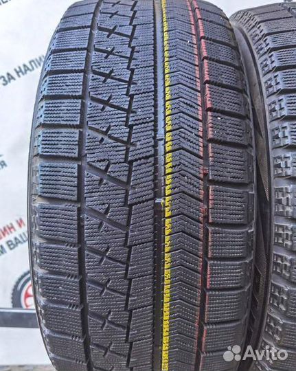 Bridgestone Blizzak VRX 215/50 R17 97H