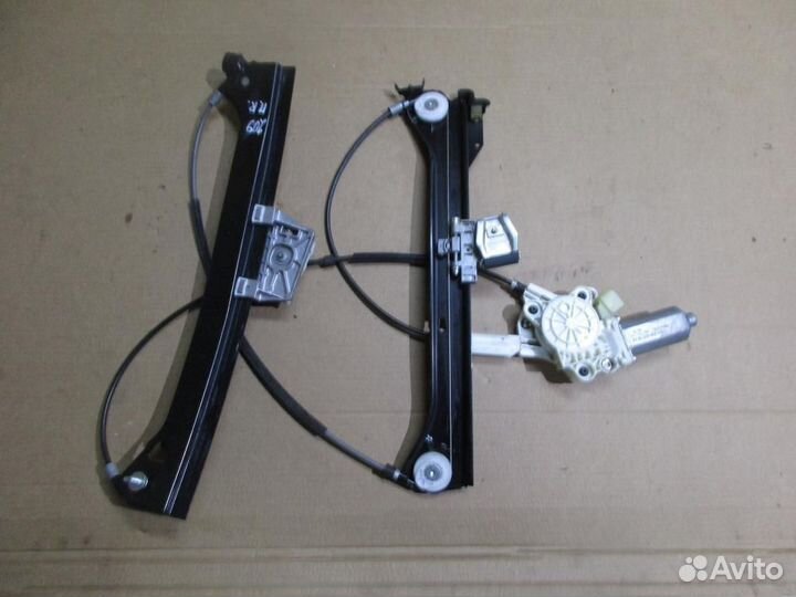 Стеклоподъемник передний правый w209 CLK-class