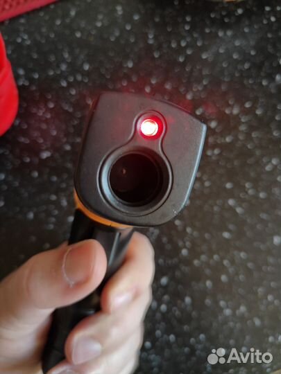 Инфракрасный термометр