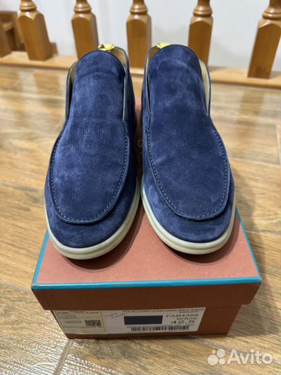 Loro piana open walk