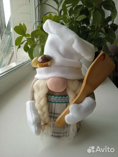 Гном поворенок гномик