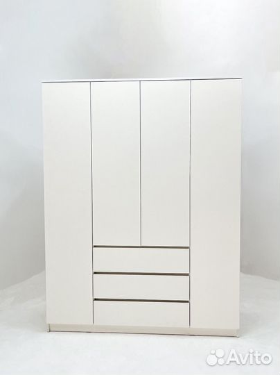 Шкаф. Новый
