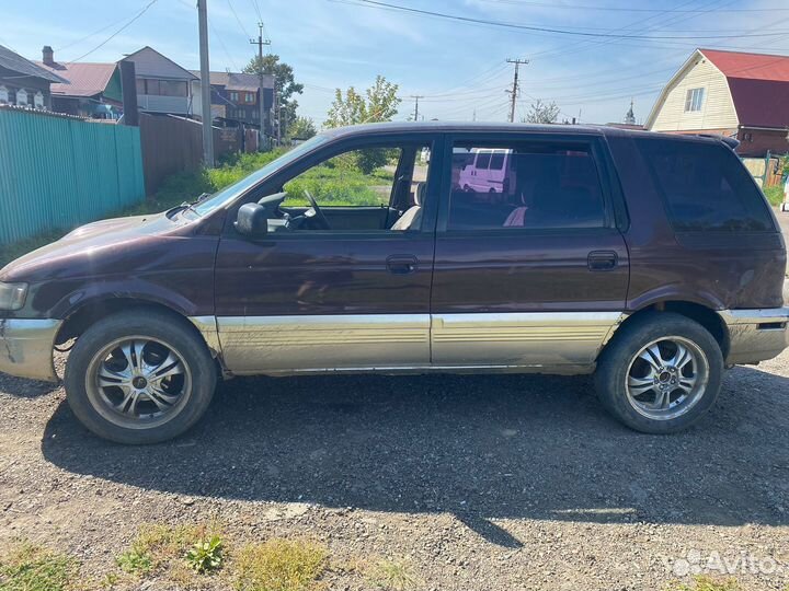 Mitsubishi Chariot 2.4 AT, 1995, 258 000 км