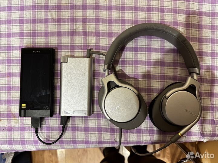 Sony nw-zx2 mdr-1am2 pha-2a