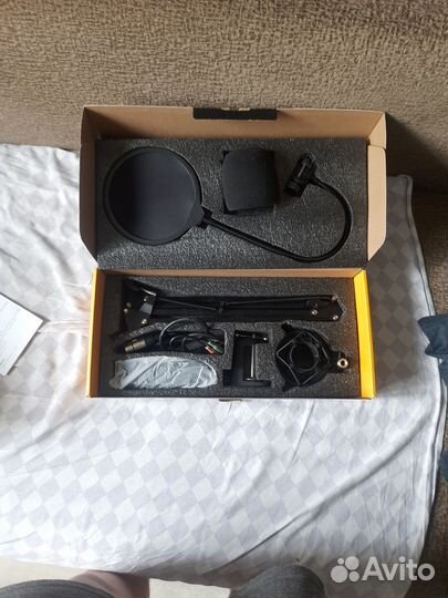 Студийный микрофон maono AU-A03