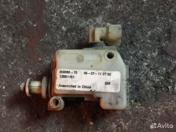 Актуатор лючка бензобака Chevrolet Cruze J300