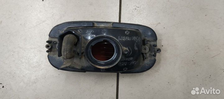 Фонарь противотуманный задний левый Hyundai Matrix