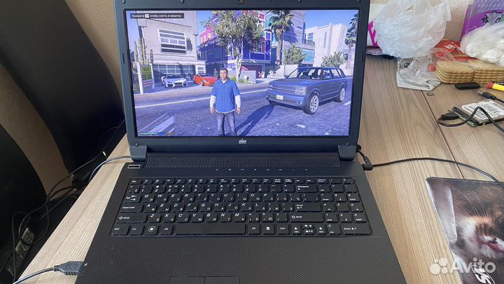 Игровой ноутбук core i7/8гигов/SSD256gb