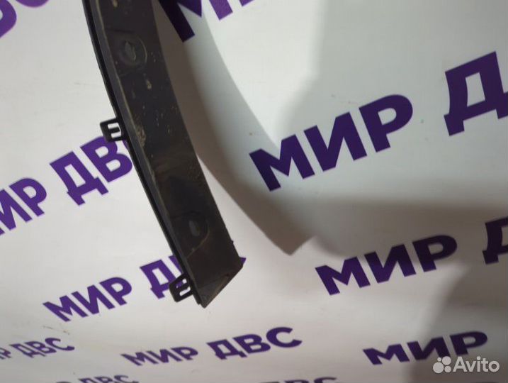 Молдинг на крыло передний левый Bmw X5 E70 N55