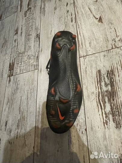 Футбольные бутсы nike phantom gt elite
