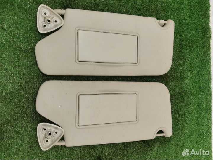 Козырек солнцезащитный передний Dodge Journey 2.4