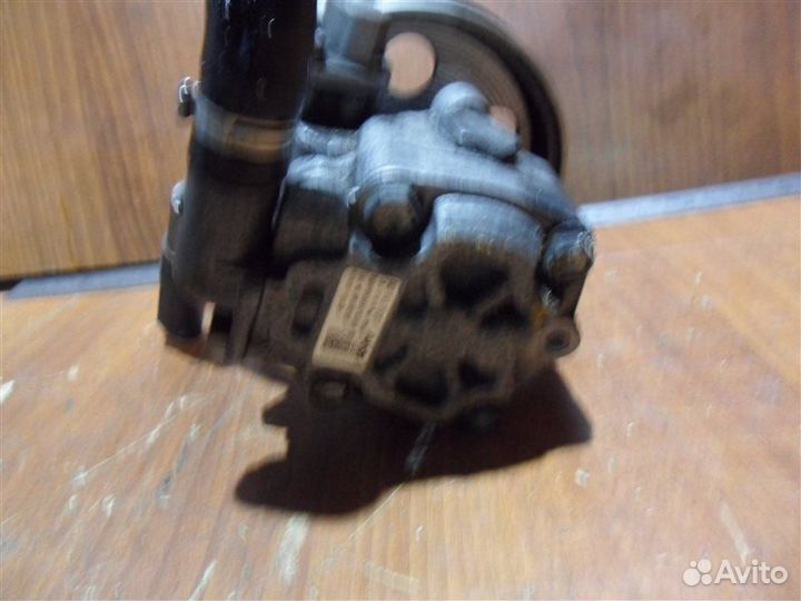 Насос гидроусилителя руля Audi A4 B8 8K2 cdha 1.8
